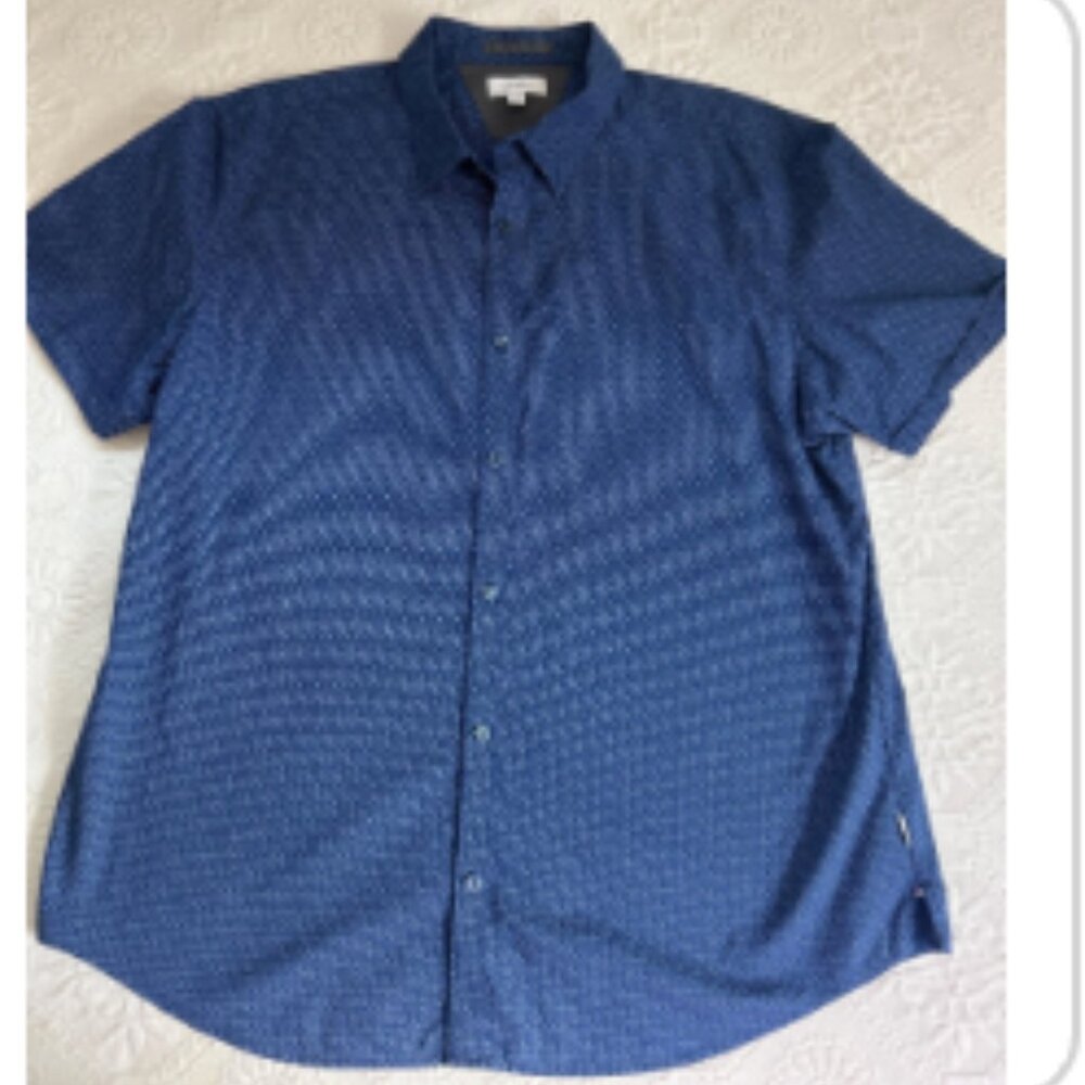Calvin Klein blue short sleeve button down shirt XL